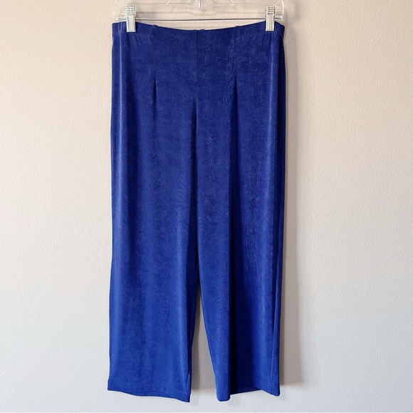 Chico's NWT Travelers No Tummy Cropped Pull On Pants Blue Casa Size 1 = Medium - Picture 2 of 8